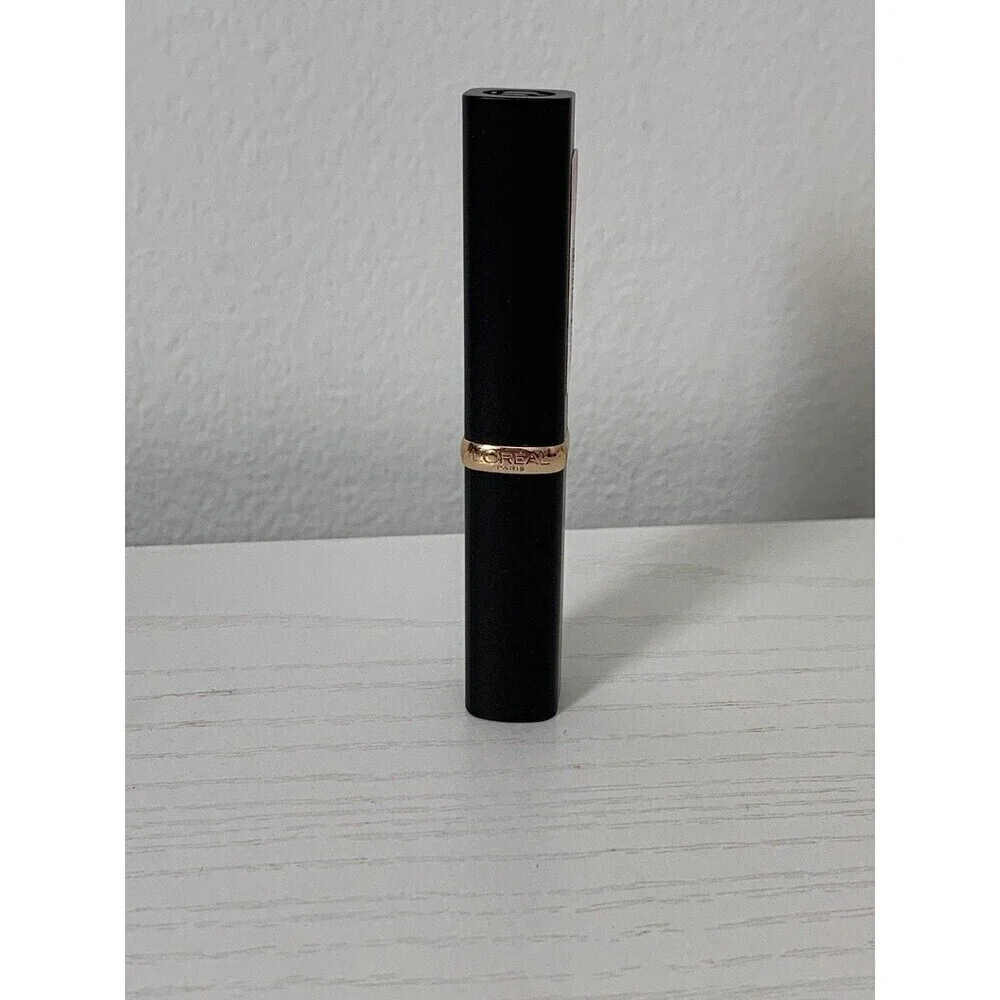 Loreal Color Riche Voluminous Matte Lipstick, #203 Le Rouge Avant-Garde *NEW*